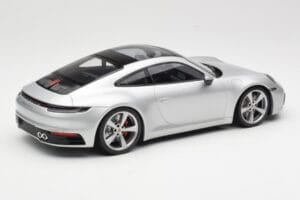 Porsche 911 992 Carrera 4S Sølv Minichamps 1:18 155067322 Metal — billede 2 af 6