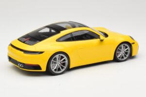 Porsche 911 992 Carrera 4S Gul Minichamps 1:18 155067320 Metal — billede 2 af 6