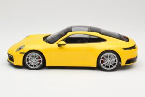 Porsche 911 992 Carrera 4S Gul Minichamps 1:18 155067320 Metal — billede 3 af 6