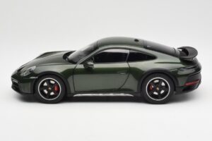 Porsche 911 992 Dakar Oak Grøn Metallic Norev 1:18 187241 Metal — billede 4 af 9