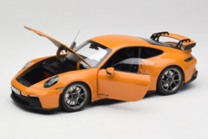 Porsche 911 992 GT3 Bahama Yellow Norev 1:18 187387 Metal — billede 2 af 8