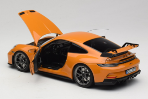Porsche 911 992 GT3 Bahama Yellow Norev 1:18 187387 Metal — billede 5 af 8