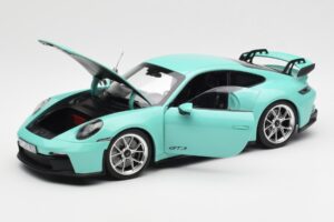 Porsche 911 992 GT3 Mint Grøn Norev 1:18 187316 Metal — billede 2 af 8