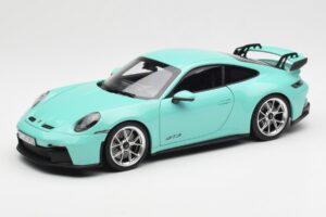 Porsche 911 992 GT3 Mint Grøn Norev 1:18 187316 Metal