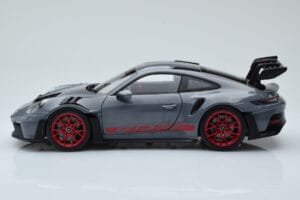 Porsche 911 992 GT3 RS Arctic Grå Pyro Rød Norev 1:18 187350 Metal — billede 4 af 8
