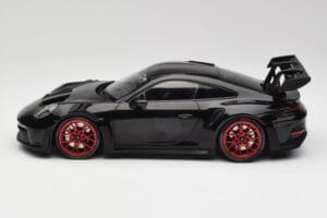 Porsche 911 992 GT3 RS Sort & Røde Hjul & Sort Dekoration Minichamps 1:18 153062240 Metal — billede 3 af 6