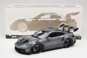 Porsche 911 992 GT3 RS Crayon Weissach Package & Black Wheels Minichamps 1:18 110062024 Metal — billede 8 af 8