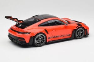 Porsche 911 992 GT3 RS Guards Orange & Sølv Fælge Minichamps 1:18 911992002 Metal — billede 2 af 6