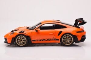 Porsche 911 992 GT3 RS Gulf Orange Norev 1:18 187360 Metal — billede 4 af 8