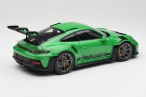 Porsche 911 992 GT3 RS Python Grøn Norev 1:18 WAP0212820RGT3 Metal — billede 3 af 8