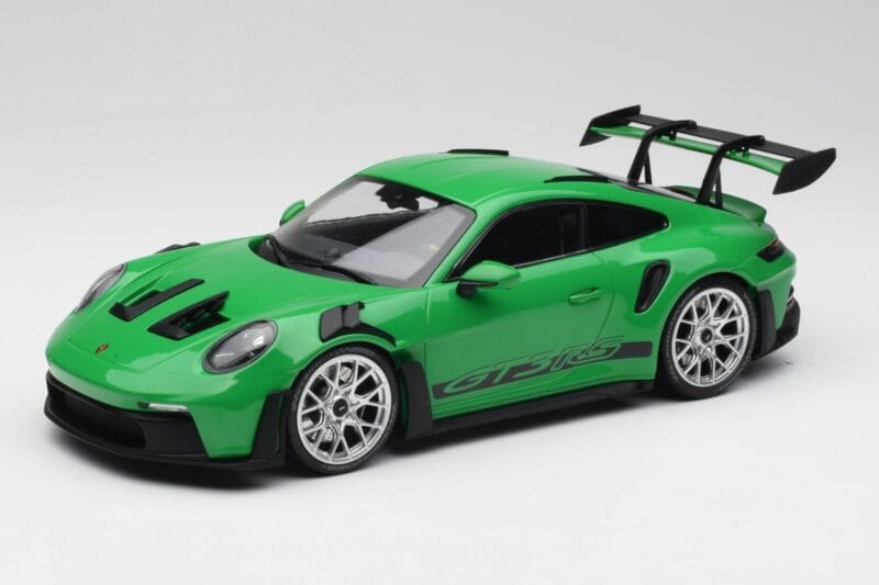Porsche 911 992 GT3 RS Python Grøn & Sølv Hjul & Sort Dekoration Minichamps 1:18 153062235 Metal