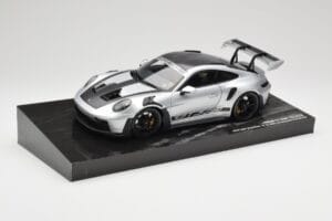 Porsche 911 992 GT3 RS Sølv Weissach Package Minichamps 1:18 110062020 Metal — billede 2 af 8