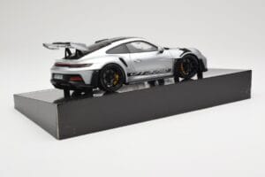 Porsche 911 992 GT3 RS Sølv Weissach Package Minichamps 1:18 110062020 Metal — billede 4 af 8