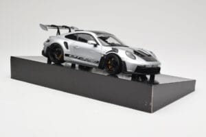 Porsche 911 992 GT3 RS Sølv Weissach Package Minichamps 1:18 110062020 Metal — billede 6 af 8
