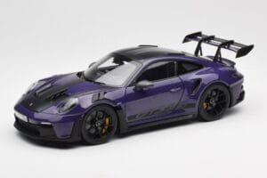 Porsche 911 992 GT3 RS Weissach Package Ultraviolet Norev 1:18 187368 Metal
