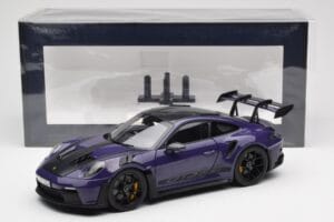 Porsche 911 992 GT3 RS Weissach Package Ultraviolet Norev 1:18 187368 Metal — billede 8 af 8