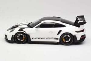 Porsche 911 992 GT3 RS Hvid & Sorte Hjul Minichamps 1:18 155062230 Metal — billede 3 af 6