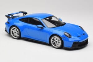 Porsche 911 992 GT3 Shark Blå & Sølvfælge Minichamps 1:18 143069015 Resin — billede 4 af 6