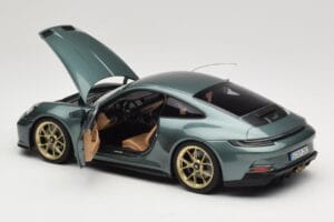 Porsche 911 992 GT3 Touring Package Malachite Green Metallic Norev 1:18 187382 Metal — billede 5 af 8