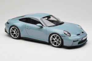 Porsche 911 992 S/T Meisenblau Norev 1:12 127550 Metal — billede 4 af 6
