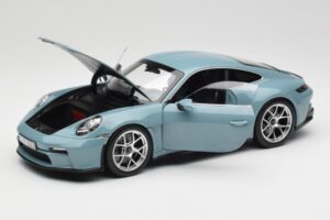 Porsche 911 992 S/T Meissen Blue Norev 1:18 187470 Metal — billede 2 af 8