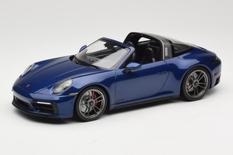 Porsche 911 992 Targa 4 GTS Blue Metallic Minichamps 1:18 155061060 Metal
