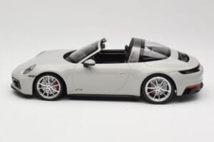 Porsche 911 992 Targa 4 GTS Grå Minichamps 1:18 155061064 Metal — billede 3 af 6