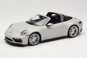 Porsche 911 992 Targa 4 GTS Grå Minichamps 1:18 155061064 Metal