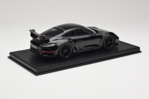 Porsche 911 992 TechArt GTstreet R Sort Med Sorte Hjul TechArt 1:18 REMC012 Resin — billede 3 af 6