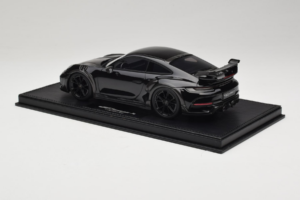 Porsche 911 992 TechArt GTstreet R Sort Med Sorte Hjul TechArt 1:18 REMC012 Resin — billede 5 af 6