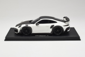 Porsche 911 992 TechArt GTstreet R Hvid Med Sorte Hjul TechArt 1:18 REMC013 Resin