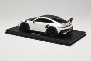 Porsche 911 992 TechArt GTstreet R Hvid Med Sorte Hjul TechArt 1:18 REMC013 Resin — billede 5 af 6