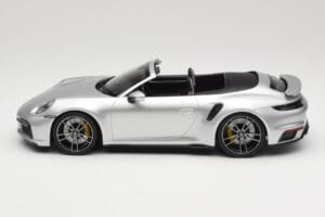 Porsche 911 992 Turbo S Cabriolet Sølv Minichamps 1:18 155069082 Metal — billede 3 af 6