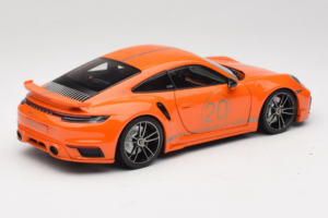 Porsche 911 992 Turbo S Coupe Sport Design Orange Minichamps 1:18 113069074 Metal — billede 3 af 8