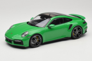 Porsche 911 992 Turbo S Grøn Minichamps 1:18 153069077 Metal