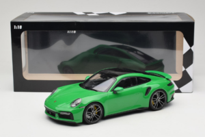 Porsche 911 992 Turbo S Grøn Minichamps 1:18 153069077 Metal — billede 6 af 6