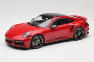 Porsche 911 992 Turbo S Rød Minichamps 1:18 155069070 Metal