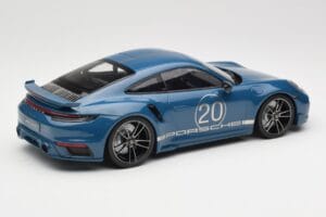 Porsche 911 992 Turbo S Sport Design Package Gentian Blue Metallic Minichamps 1:18 155069170 Metal — billede 2 af 6