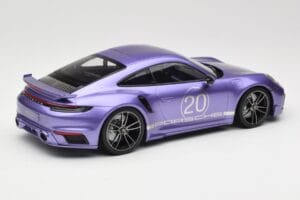 Porsche 911 992 Turbo S Sport Design Package Viola Metallic Minichamps 1:18 155069174 Metal — billede 2 af 6