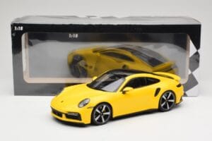 Porsche 911 992 Turbo S Gul Minichamps 1:18 155069071 Metal — billede 6 af 6