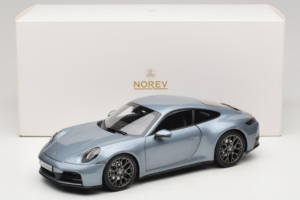 Porsche 911 992.2 Carrera Polar Silver Metallic Norev 1:18 187170 Metal — billede 8 af 8