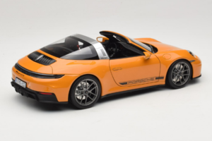 Porsche 911 992.2 Targa 4 GTS Bahama Yellow Norev 1:18 187190 Metal — billede 4 af 10