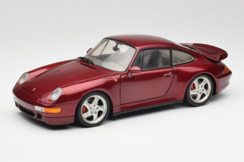 Porsche 911 993 Turbo Arena Rød Metallic UT Models 1:18 27811 Metal