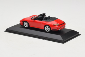 Porsche 911 996 Carrera 4S Cabriolet Rød Minichamps 1:43 400062831 Metal — billede 3 af 4