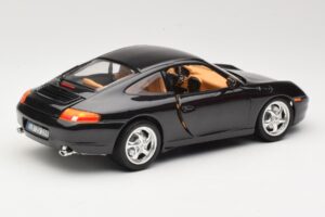 Porsche 911 996 Carrera Sort Bburago 1:18 3385-M2 Metal — billede 3 af 8
