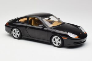 Porsche 911 996 Carrera Sort Gate 1:18 1043 Metal — billede 6 af 8