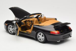 Porsche 911 996 Carrera Cabriolet Sort UT Models 1:18 WAP02100997 Metal — billede 5 af 8