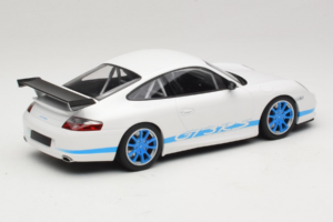 Porsche 911 996 GT3 RS Hvid Blå Striber Minichamps 1:18 155062021 Metal — billede 2 af 6