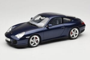Porsche 911 996.2 Carrera 4S Mørkeblå GT Spirit 1:18 GT938 Resin