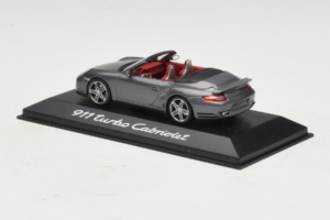 Porsche 911 997 Turbo Cabriolet Grey Metallic Minichamps 1:43 WAP02015216 Metal — billede 3 af 5